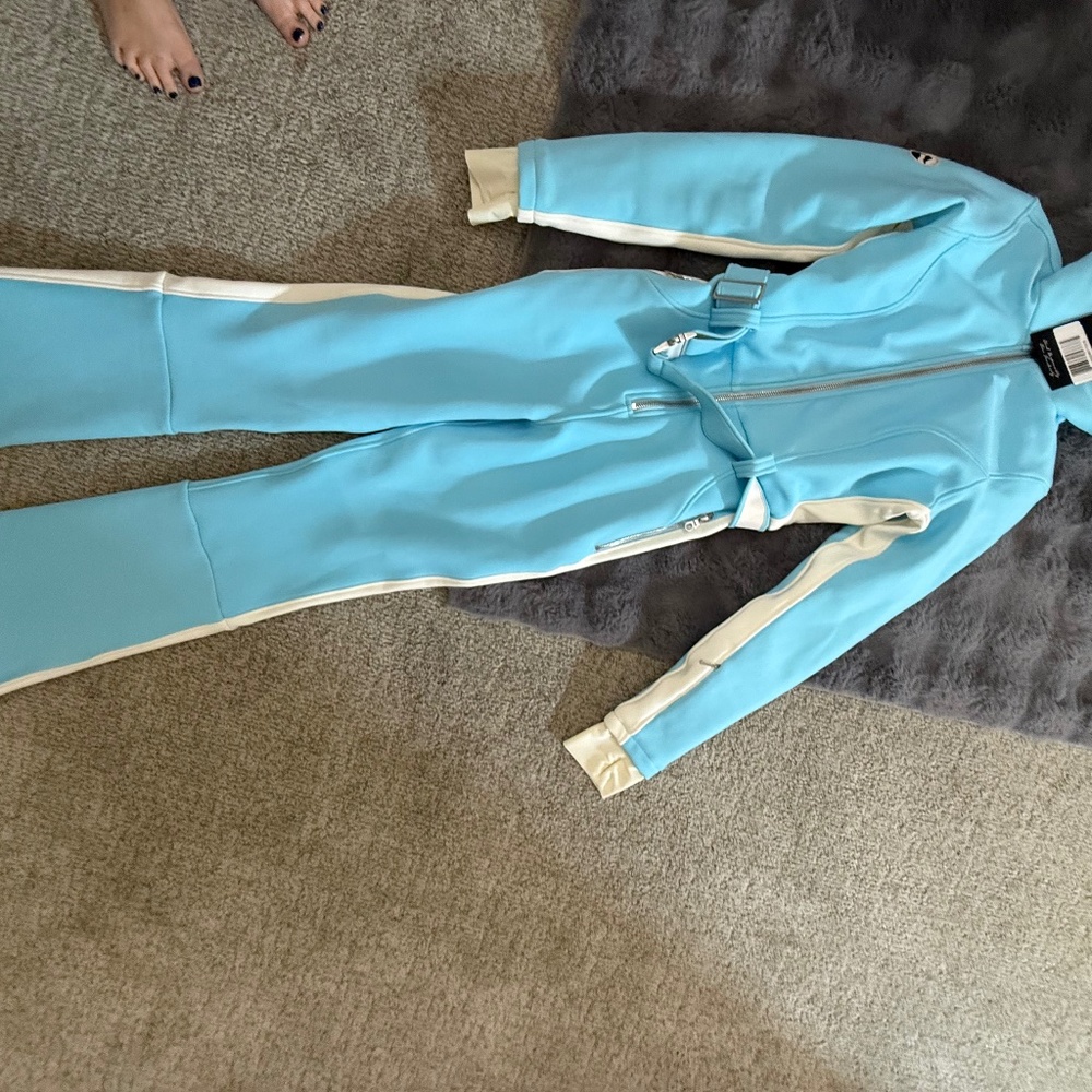 Cordova ski suit brand new large